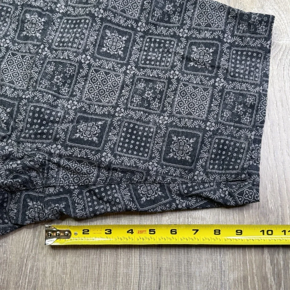 Reyn Spooner Shorts Black Gray Geometric Print Casual Uniqlo Mens Size M Medium - Picture 11 of 11